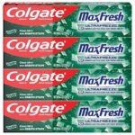 Colgate Max Fresh Toothpaste with Mini Breath Strips, Cool Mint